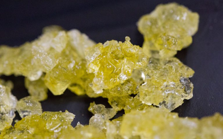 The Ultimate Guide to THCA Blunts: What You Need to Know